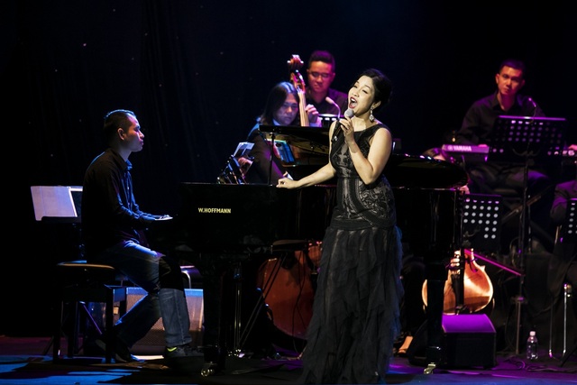 Dàn diva Thanh Lam, Hồng Nhung, Mỹ Linh tham dự liveshow cuối cùng của nhạc sĩ Dương Thụ - Ảnh 3. Dàn diva Thanh Lam, Hồng Nhung, Mỹ Linh tham dự liveshow cuối cùng của nhạc sĩ Dương Thụ - Ảnh 3.