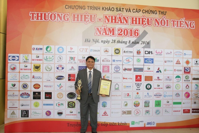 Sâm Qui Tinh Nhận Giải Top 10 - 2 Sâm Qui Tinh Nhận Giải Top 10 - 2