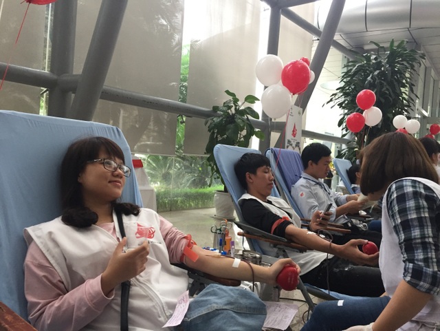 Tuần lễ hồng EVN lần thứ II: Món quà ý nghĩa cho cộng đồng - 4 Tuần lễ hồng EVN lần thứ II: Món quà ý nghĩa cho cộng đồng - 4