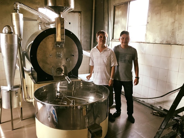 Máy rang cà phê Rio không có đại lý nào trên toàn quốc - 6 Lắp đặt máy rang café Rio 50 New Gas cho Công ty cà phê Tuấn Phát trong dự án thay đổi công nghệ rang xay của Tuấn Phát Coffee