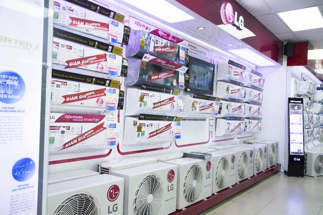 Điều hòa xua muỗi tiếp tục là “hàng hot” trong năm 2017 - 3 Máy điều hòa xua muỗi đang trở thành “hàng hot” trên thị trường điện lạnh.