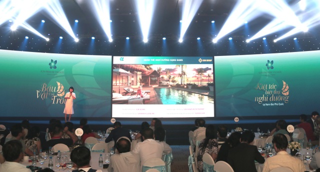 Sun Premier Village Kem Beach Resort chinh phục giới đầu tư BĐS cao cấp ngay ngày đầu ra mắt - 1
Ra mắt Sun Premier Kem Beach Resort tại TP. HCM