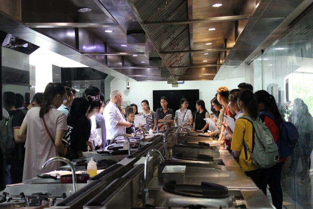 Học nghề - Hướng đi mới để thành công - 1 Học nghề - hướng đi mới bắt nhịp xu thế thời kỳ hội nhập.