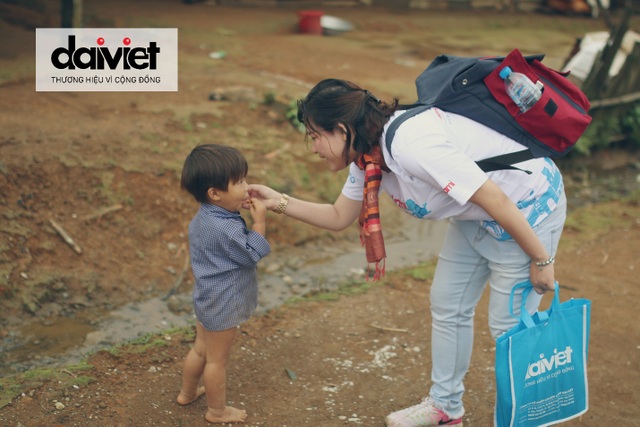 
Công ty CP Cơ điện lạnh Đại Việt với phương châm Thương hiệu vì cộng đồng đã thực hiện rất nhiều hoạt động từ thiện có ý nghĩa với mong muốn san sẻ tình yêu thương đến những hoàn cành khó khăn.
