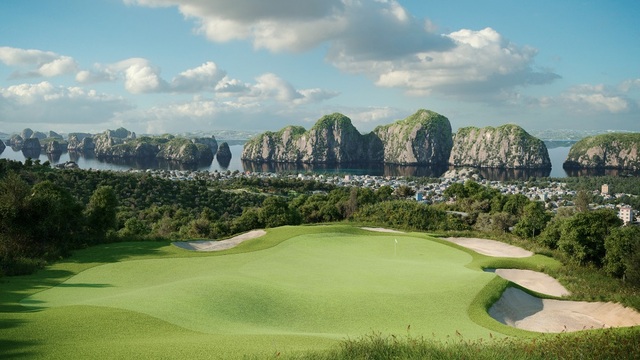 Điều kiện pháp lý – “bảo chứng” kinh doanh của dự án bất động sản - 3 Sân golf tại quần thể FLC Hạ Long