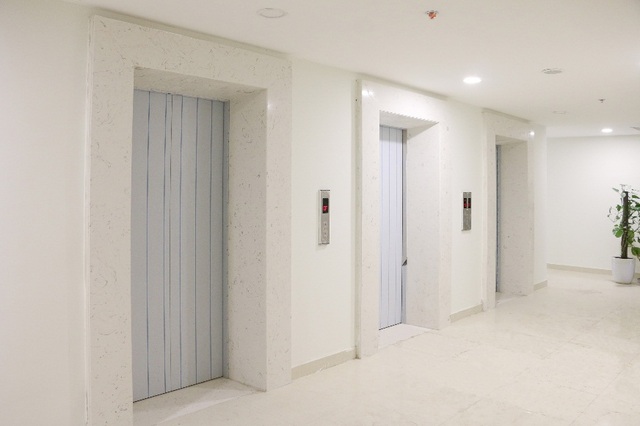 Valencia Garden chuẩn bị bàn giao những căn hộ đầu tiên - 3 Khu vực chờ thang máy tòa A