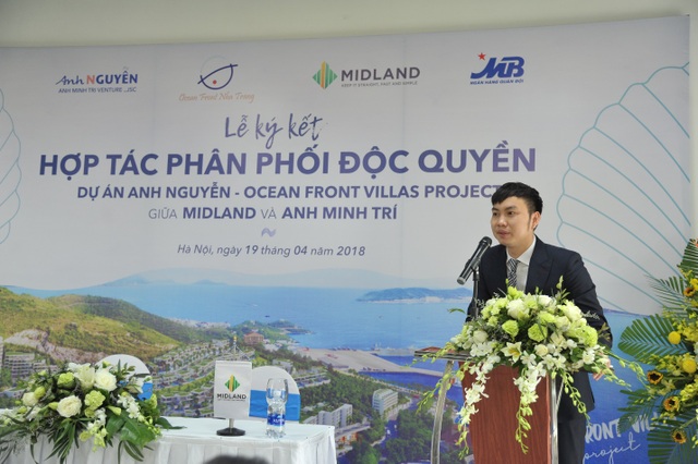 Lễ kí kết hợp tác phân phối độc quyền dự án Anh Nguyễn Ocean Pront Villas - 3 Ông Nguyễn Văn Công – Tổng Giám Đốc Midland phát biểu tại sự kiện