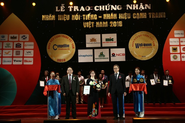 Vedan Việt Nam vinh dự nhận giải thưởng “Top 10 nhãn hiệu nổi tiếng nhất Việt Nam” - 1 Vedan Việt Nam vinh dự nhận giải thưởng “Top 10 nhãn hiệu nổi tiếng nhất Việt Nam” - 1