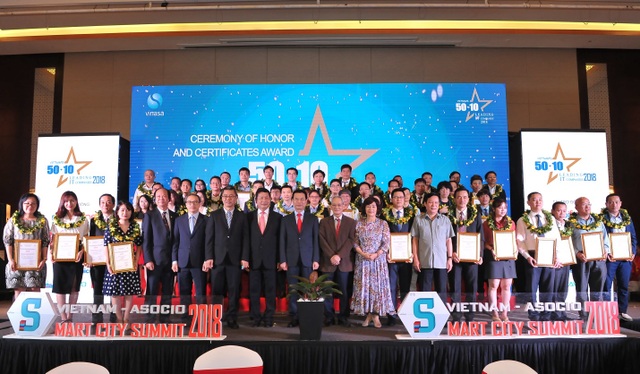 BRAVO: 4 năm liên tiếp vào Top 50 doanh nghiệp CNTT hàng đầu Việt Nam - 1 Top 50 doanh nghiệp CNTT hàng đầu Việt Nam 2018