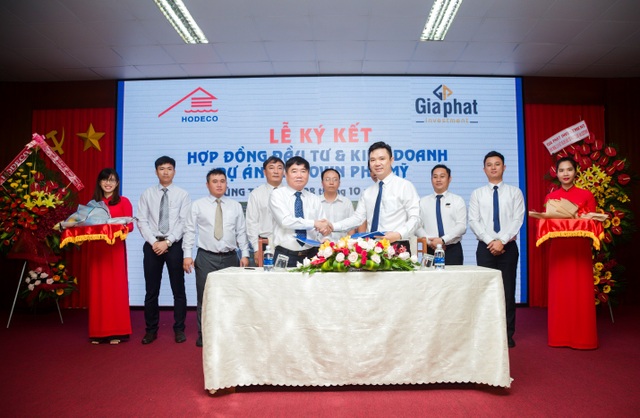 Hodeco và Gia Phát Invesment hợp tác phát triển dự án khu nhà ở Ecotown Phú Mỹ - 1 Đại diện lãnh đạo Hodeco và Gia Phát Investment ký kết thỏa thuận hợp tác.