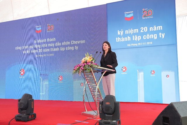Caltex chính thức công bố dự án nâng cấp nhà máy Hải Phòng - 1 Bà Rochna Kaul, Tổng Giám đốc công ty dầu nhờn Chevron khu vực Châu Á – Pakistan gửi lời tri ân sâu sắc đến Quý đại biểu tham dự buổi lễ
