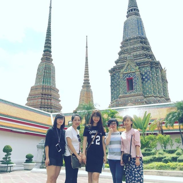Chia sẻ kinh nghiệm du lịch với những người lần đầu đi Bangkok, Thái Lan - 1 Wat Pho là một trong 7 ngôi chùa nổi tiếng nhất ở Thái Lan, nổi tiếng với tượng Phật nằm to lớn phủ vàng trong tư thế nhập niết bàn. Đây cũng là ngôi chùa cổ kính nhất ở Bangkok, được xây 200 năm trước khi Bangkok trở thành thủ đô.