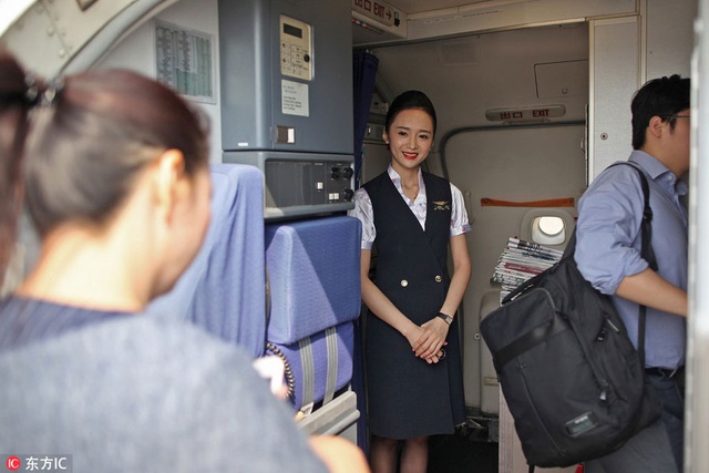 Nụ cười rạng rỡ của nữ tiếp viên hàng không đẹp nhất thế giới - 6 Năm 2014, cô được lên làm tiếp viên trưởng