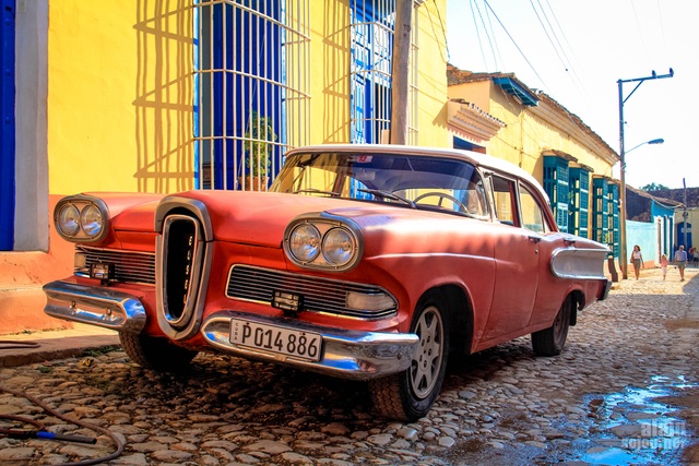 Đường phố Cuba - "bộ sưu tập" khổng lồ những cỗ xe cổ - 10 Đường phố Cuba - "bộ sưu tập" khổng lồ những cỗ xe cổ - 10
