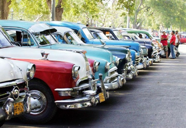 Đường phố Cuba - "bộ sưu tập" khổng lồ những cỗ xe cổ - 5 Chúng tạo nên nét hoài cổ riêng biệt của mảnh đất nắng gió này