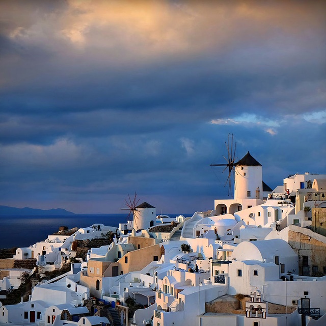 Đây là lý do người ta vẫn ca ngợi Santorini là hòn đảo thiên đường - 2 Đây là lý do người ta vẫn ca ngợi Santorini là hòn đảo thiên đường - 2