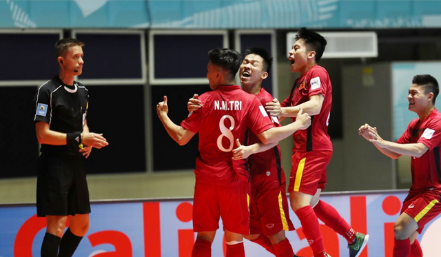 FIFA hết lời khen ngợi đội tuyển futsal Việt Nam - 1 Đội tuyển futsal Việt Nam được FIFA khen ngợi