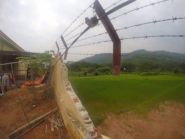 Nghệ An: Công trình trường học hơn 40 tỷ nghi bị bớt xén? - 2 Nghệ An: Công trình trường học hơn 40 tỷ nghi bị bớt xén? - 2