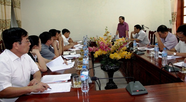 Gần 200 học sinh cử tuyển chưa được bố trí công tác - 1 Ban Dân tộc (UBTW MTTQ VN) làm việc với tỉnh Nghệ An về việc thực hiện Nghị định 134 của Chính phủ về vấn đề cử tuyển của người dân tộc thiểu số và tình hình kinh tế xã hội, văn hóa của người Ơ-Đu (dân tộc dưới 1.000 người).