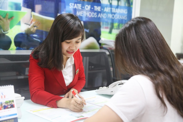 UEF tiếp tục nhận hồ sơ xét tuyển học bạ THPT đến ngày 20/8 - 1 UEF nhận hồ sơ xét học bạ lớp 12 đến ngày 20/8