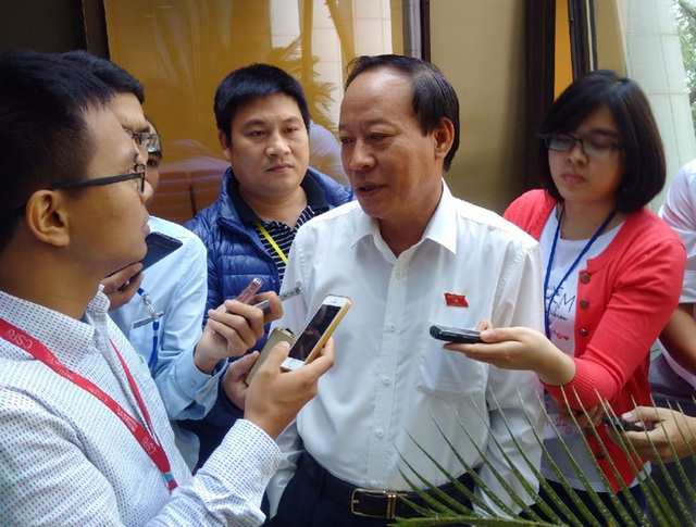 Thứ trưởng Bộ Công an “khuyên” Trịnh Xuân Thanh trở về đầu thú - 1 Thượng tướng Lê Quý Vương-Thứ trưởng Bộ Công an trao đổi với báo chí bên hành lang Quốc hội sáng nay.