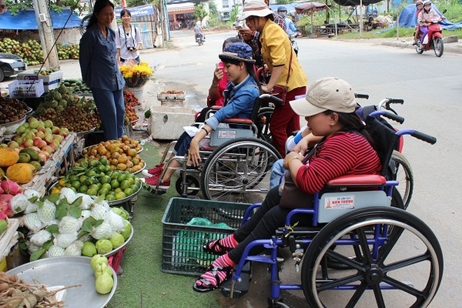 Chung tay “vẽ” bản đồ cho người khuyết tật bước ra xã hội! - 39 Chung tay “vẽ” bản đồ cho người khuyết tật bước ra xã hội! - 39