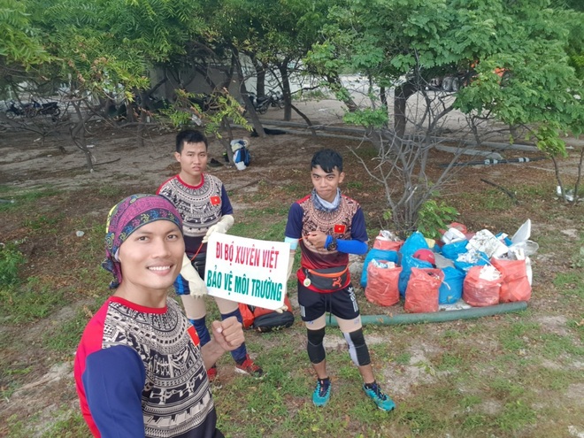 Hành trình xuyên Việt trong 48 ngày của thầy giáo Sài Gòn với 500 nghìn đồng - 9 Hành trình xuyên Việt trong 48 ngày của thầy giáo Sài Gòn với 500 nghìn đồng - 9