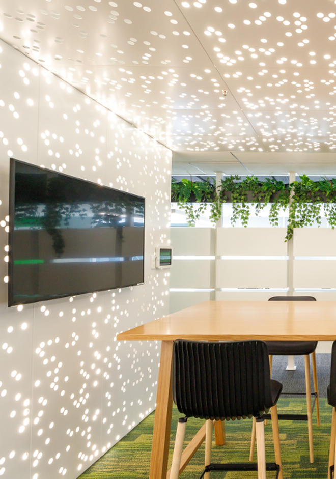 Nestlé chi 3 triệu USD làm “tổ chim nhỏ” thu hút tài năng trẻ - 9