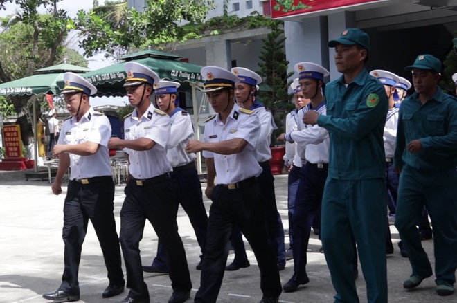 Thiêng liêng lễ chào cờ đầu năm mới tại Trường Sa - 13 Thiêng liêng lễ chào cờ đầu năm mới tại Trường Sa - 13
