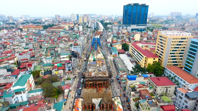 Đại công trường trên cao 9.400 tỷ xuyên đường cong mềm mại ở Hà Nội - 4