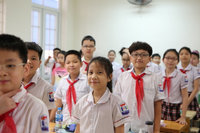 Học sinh mầm non, tiểu học nô nức tới trường sau 3 tháng nghỉ phòng dịch - 13 Học sinh mầm non, tiểu học nô nức tới trường sau 3 tháng nghỉ phòng dịch - 13