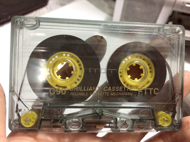 Góc hoài niệm băng cassette và những bản nhạc analog du dương - 3 Góc hoài niệm băng cassette và những bản nhạc analog du dương - 3