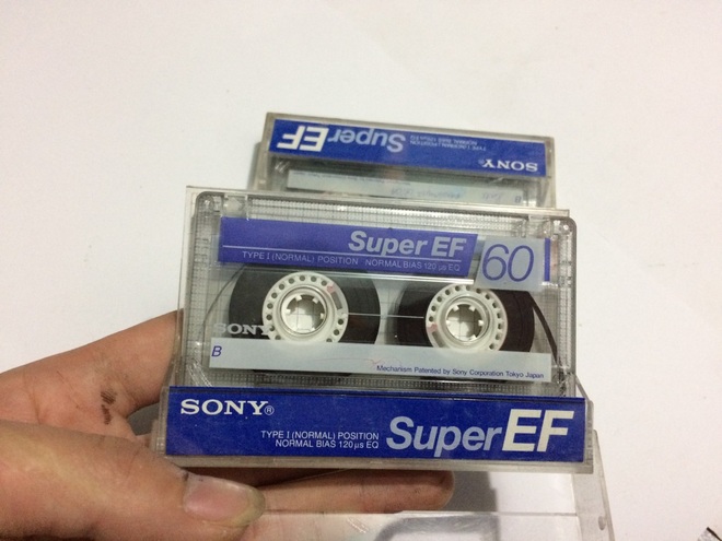 Góc hoài niệm băng cassette và những bản nhạc analog du dương - 12 Góc hoài niệm băng cassette và những bản nhạc analog du dương - 12