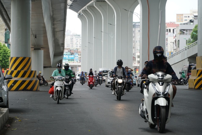 Bất ngờ với diện mạo mới đường vành đai 2 trên cao đoạn Trường Chinh - 13 Bất ngờ với diện mạo mới đường vành đai 2 trên cao đoạn Trường Chinh - 13