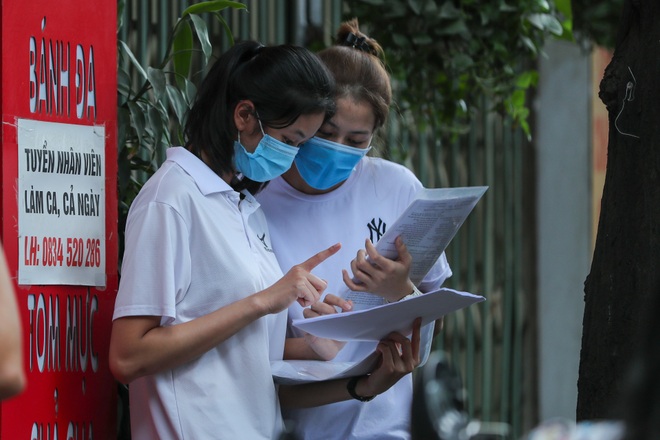 Những cung bậc cảm xúc tạo nên dấu ấn mùa thi tốt nghiệp THPT 2020 - 9 Những cung bậc cảm xúc tạo nên dấu ấn mùa thi tốt nghiệp THPT 2020 - 9