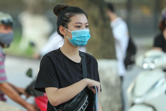 Ngắm nữ sinh duyên dáng trong mùa thi tốt nghiệp THPT 2020 - 4 Ngắm nữ sinh duyên dáng trong mùa thi tốt nghiệp THPT 2020 - 4