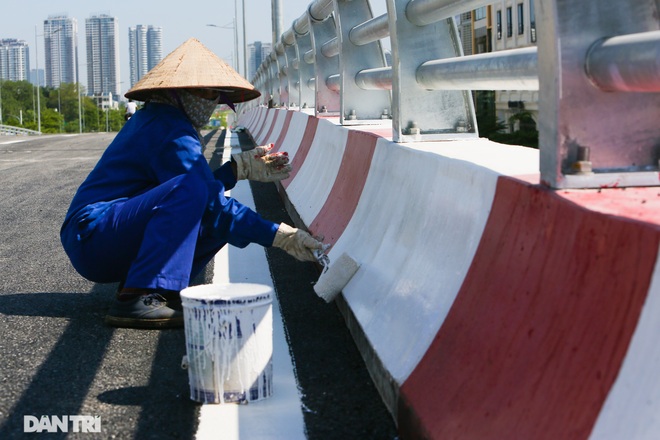 Diện mạo cây cầu vượt quy mô lớn nhất Hà Nội sẽ khánh thành vào ngày 28/8 - 5