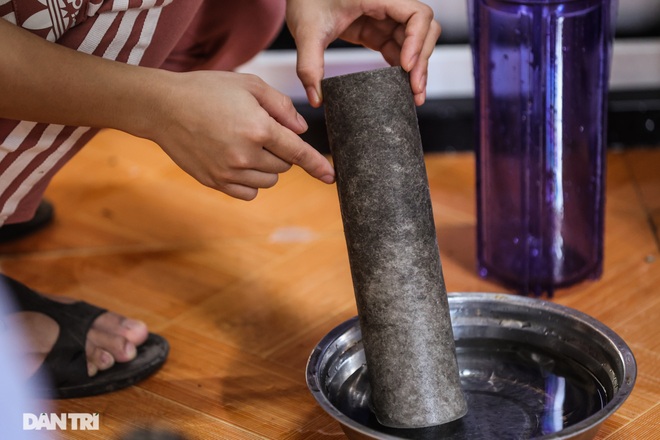 Cảnh nước sinh hoạt đục ngầu tanh vị sắt của hàng trăm nghìn người Hà Nội - 6 Cảnh nước sinh hoạt đục ngầu tanh vị sắt của hàng trăm nghìn người Hà Nội - 6