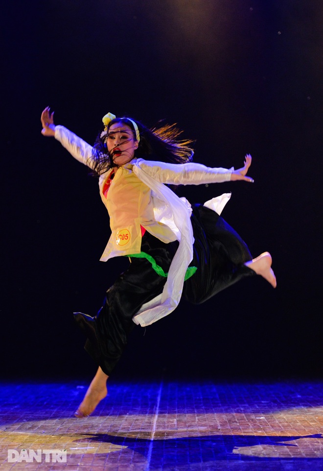 “Súy Vân”, “Hề chèo” thu hút người xem đêm diễn Tài năng múa - 1 “Súy Vân”, “Hề chèo” thu hút người xem đêm diễn Tài năng múa - 1