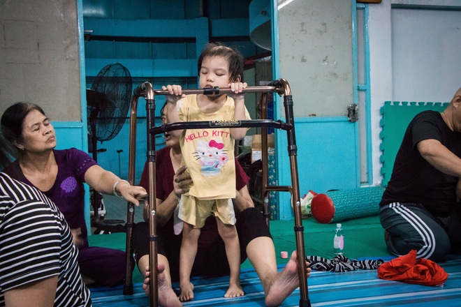 Lớp võ “đặc biệt” dành cho trẻ em chậm phát triển tại Sài Gòn - 12