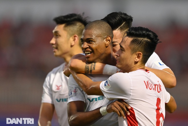Viettel vô địch V-League 2020: Bản lĩnh và niềm tự hào truyền thống - 4 Viettel vô địch V-League 2020: Bản lĩnh và niềm tự hào truyền thống - 4