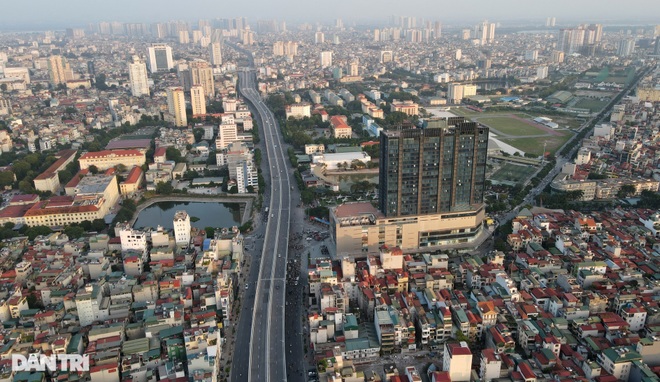 Cảnh giao thông đối lập ở đường Trường Chinh sau 3 năm - 13 Cảnh giao thông đối lập ở đường Trường Chinh sau 3 năm - 13