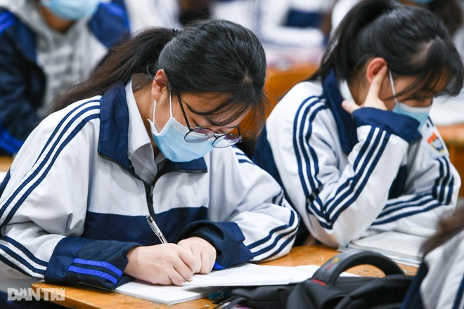 Các trường ở Hà Nội đảm bảo an toàn phòng dịch đón học sinh trở lại học tập - 16