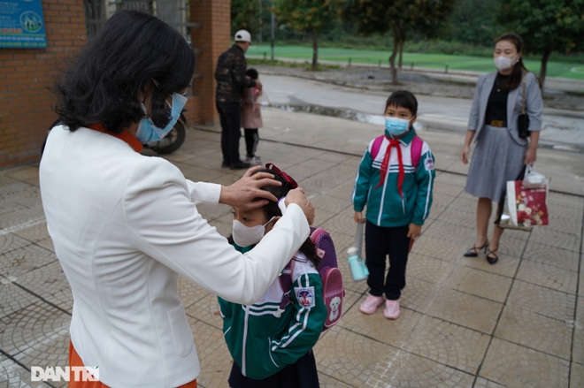 Các trường ở Hà Nội đảm bảo an toàn phòng dịch đón học sinh trở lại học tập - 2