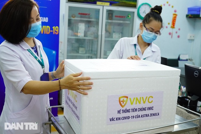 Giấc mơ đẹp của nữ bác sĩ được tiêm vắc xin ngừa Covid-19 đầu tiên - 22 Giấc mơ đẹp của nữ bác sĩ được tiêm vắc xin ngừa Covid-19 đầu tiên - 22
