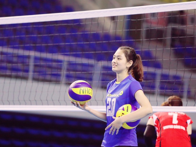Chuyền hai xinh đẹp Thu Hoài bất ngờ được bóng chuyền thế giới ngợi ca - 4 Chuyền hai xinh đẹp Thu Hoài bất ngờ được bóng chuyền thế giới ngợi ca - 4