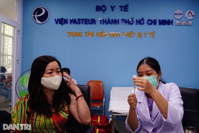 Người tiêm chủng cần lưu ý gì sau tiêm vắc xin Covid-19? - 2 Người tiêm chủng cần lưu ý gì sau tiêm vắc xin Covid-19? - 2