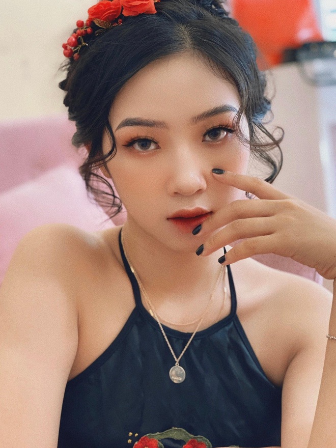 Hot girl ảnh thẻ Hà Lim gây xao xuyến với thành tích học tập đáng nể - 8 Hot girl ảnh thẻ Hà Lim gây xao xuyến với thành tích học tập đáng nể - 8