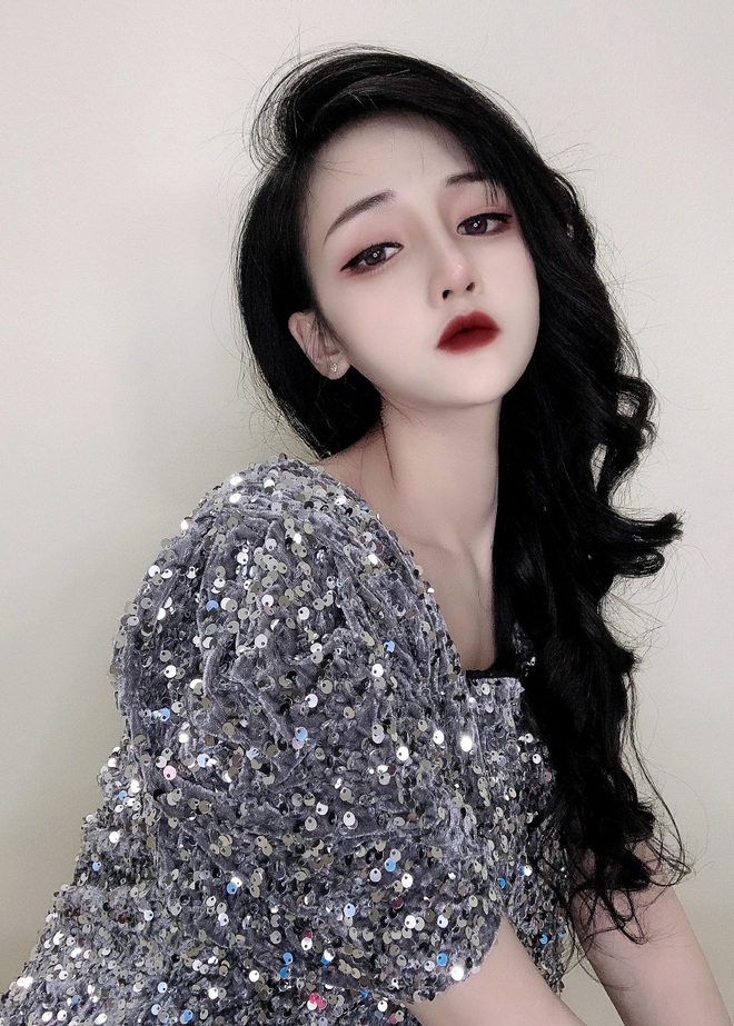 Sở hữu vẻ đẹp không tuổi, hot girl gây bất ngờ khi tiết lộ năm sinh - 7 Sở hữu vẻ đẹp không tuổi, hot girl gây bất ngờ khi tiết lộ năm sinh - 7