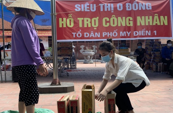 Lượng thực phẩm khổng lồ cho khoảng 80.000 người ở tâm dịch Bắc Giang - 2 Lượng thực phẩm khổng lồ cho khoảng 80.000 người ở tâm dịch Bắc Giang - 2